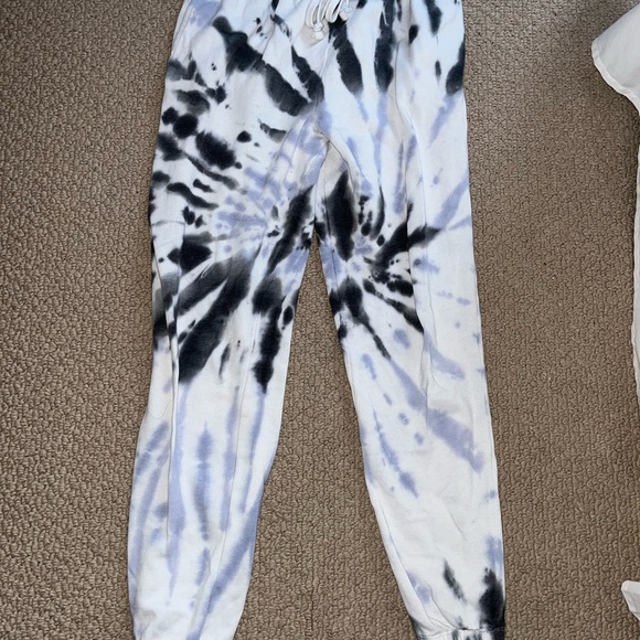 Garage sweat pants (all separate 10$ each) - Picture 2 of 3